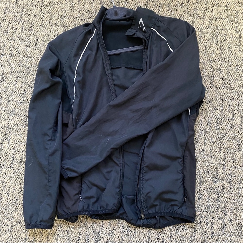 Gymshark light windbreaker jacket ✨